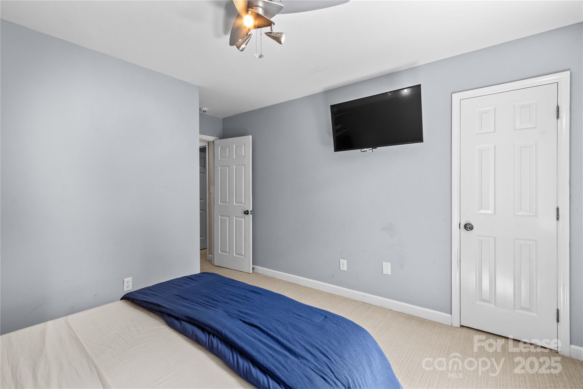 709 Normandy Road Mooresville, NC 28117 - Photo 35 of 46 a view of a livingroom with wooden floor