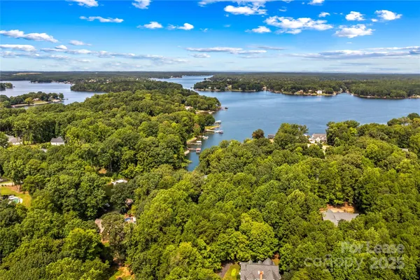 $10,000 | 709 Normandy Road, Mooresville, NC 28117