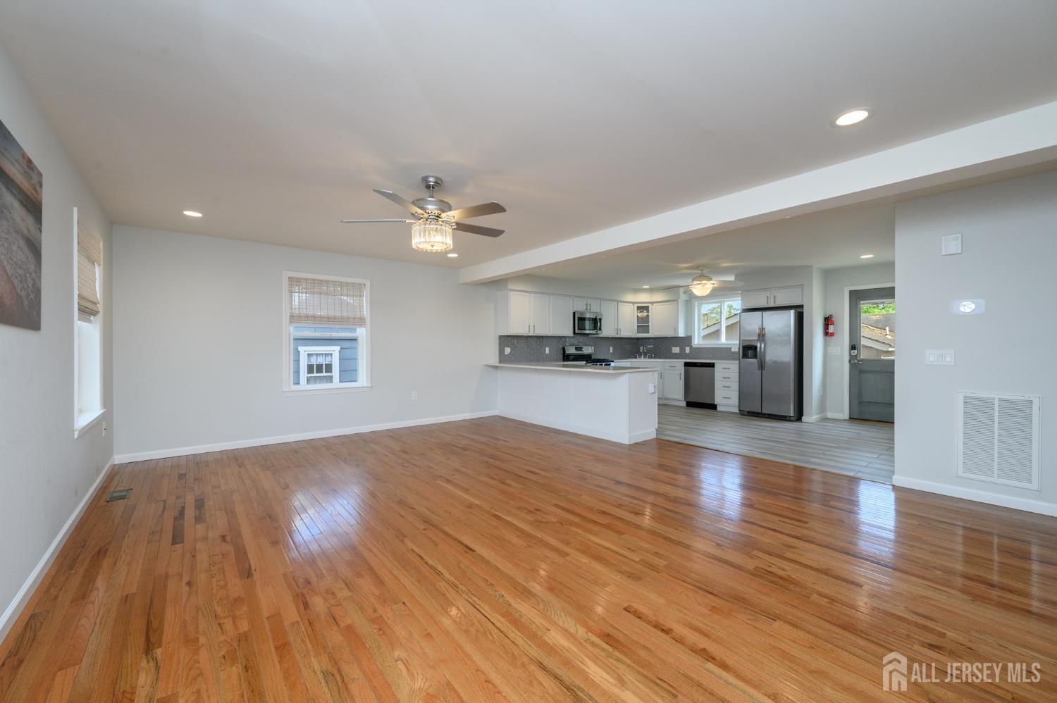 497 Pinecroft Drive Brick, NJ 08723 - Photo 4 of 47