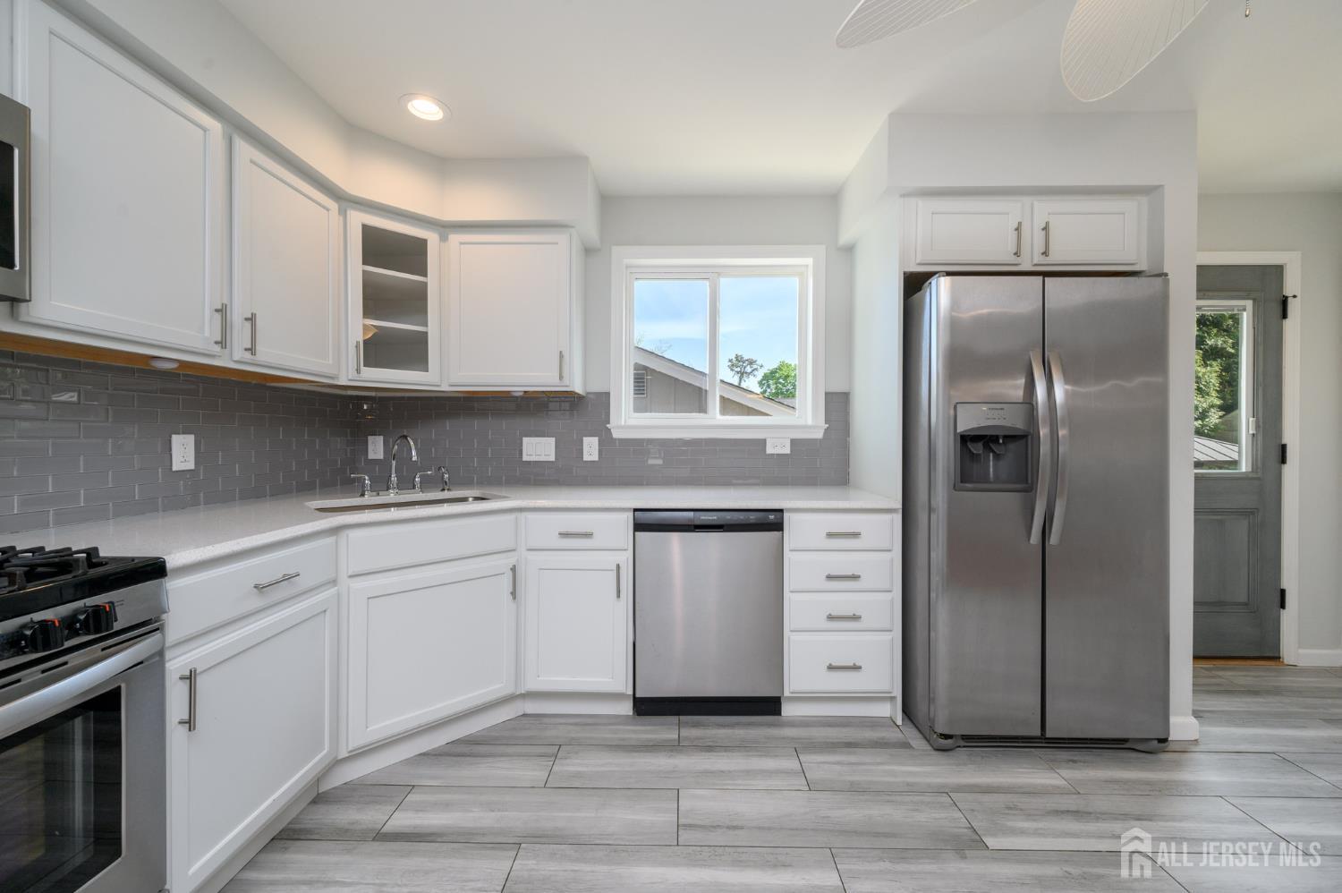 497 Pinecroft Drive Brick, NJ 08723 - Photo 7 of 47