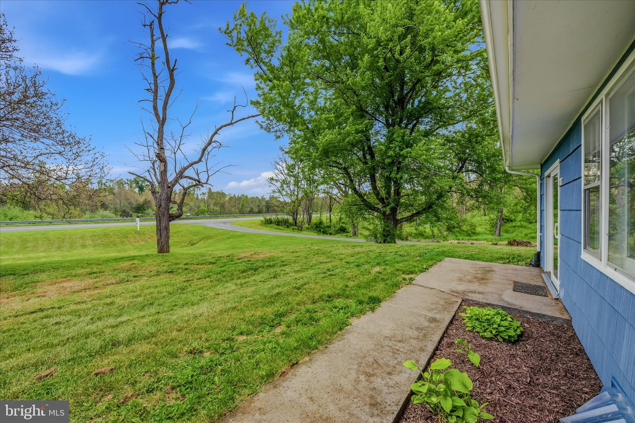 6717 Middle Road Middletown, VA 22645 - Photo 5 of 58 Front