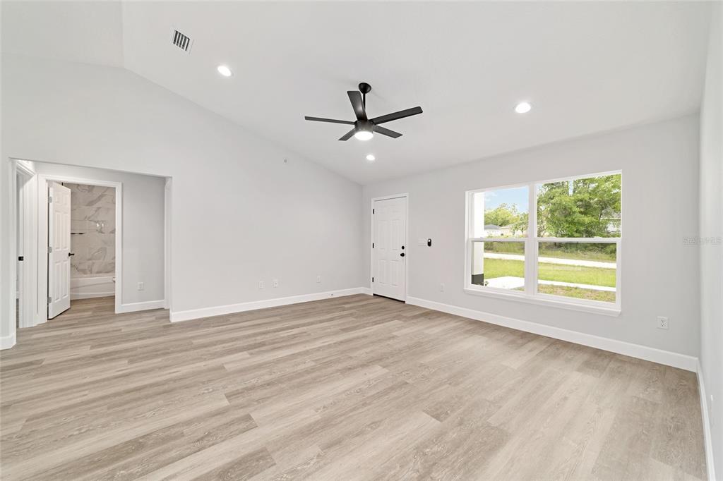 15919 Southwest 38th Street Road Ocala, FL 34481 - Photo 7 of 38 Gallery Image 7