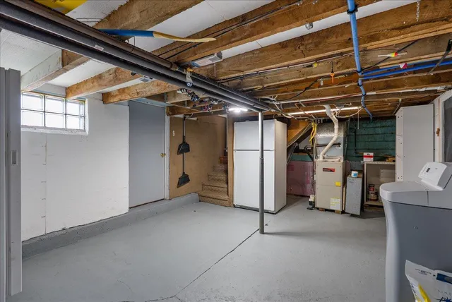 $1,800 | 773 Highway 63, Clayton, WI 54004