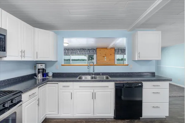 $1,800 | 773 Highway 63, Clayton, WI 54004