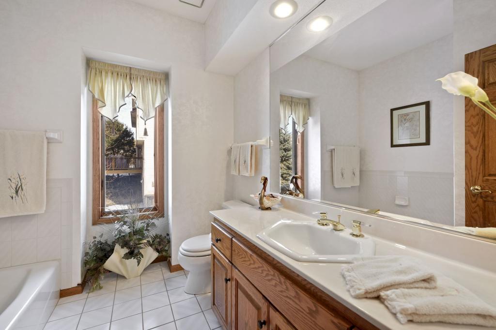 15410 Shadow Creek Road Maple Grove, MN 55311 - Photo 21 of 45 Gallery Image 21