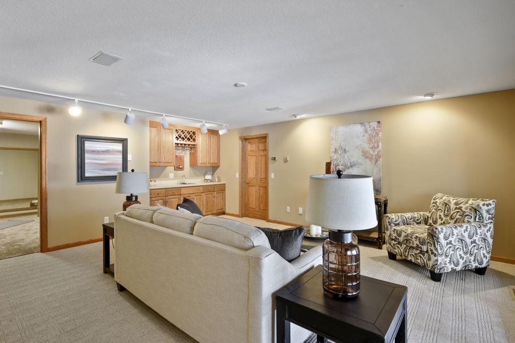 15410 Shadow Creek Road Maple Grove, MN 55311 - Photo 23 of 45 Gallery Image 23