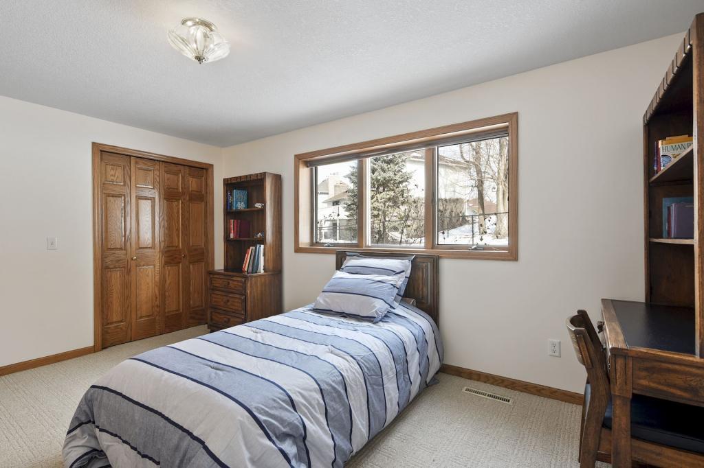 15410 Shadow Creek Road Maple Grove, MN 55311 - Photo 26 of 45 Gallery Image 26