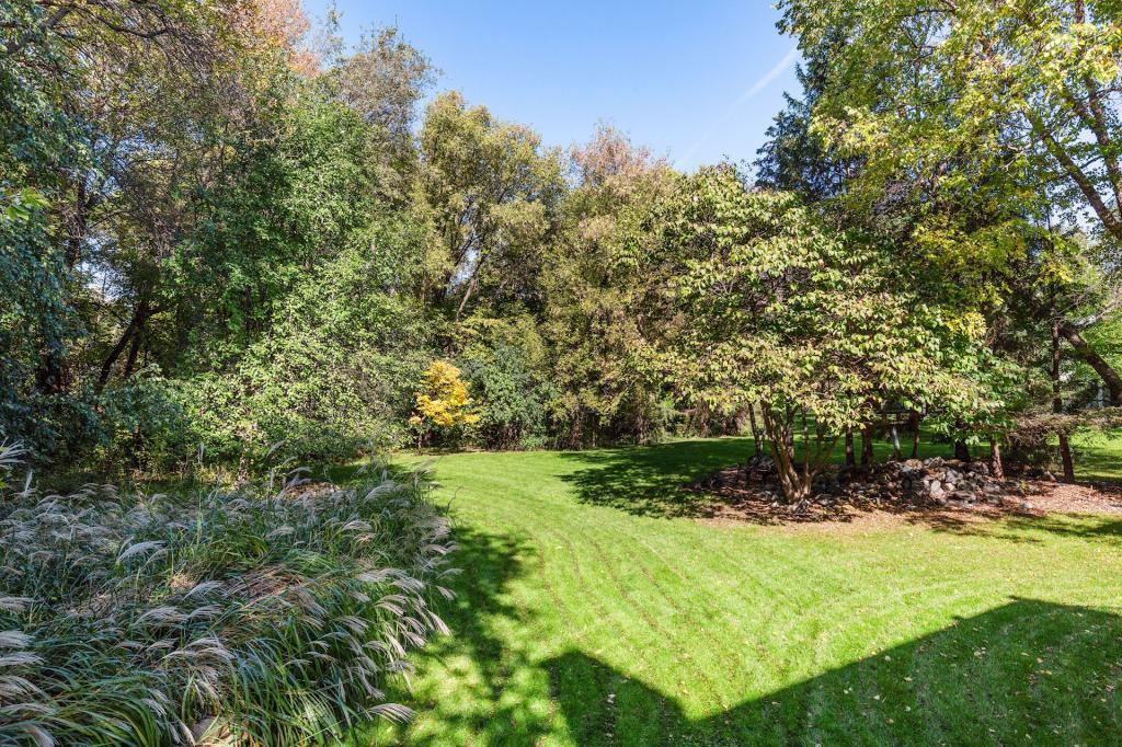 15410 Shadow Creek Road Maple Grove, MN 55311 - Photo 4 of 45 Gallery Image 4