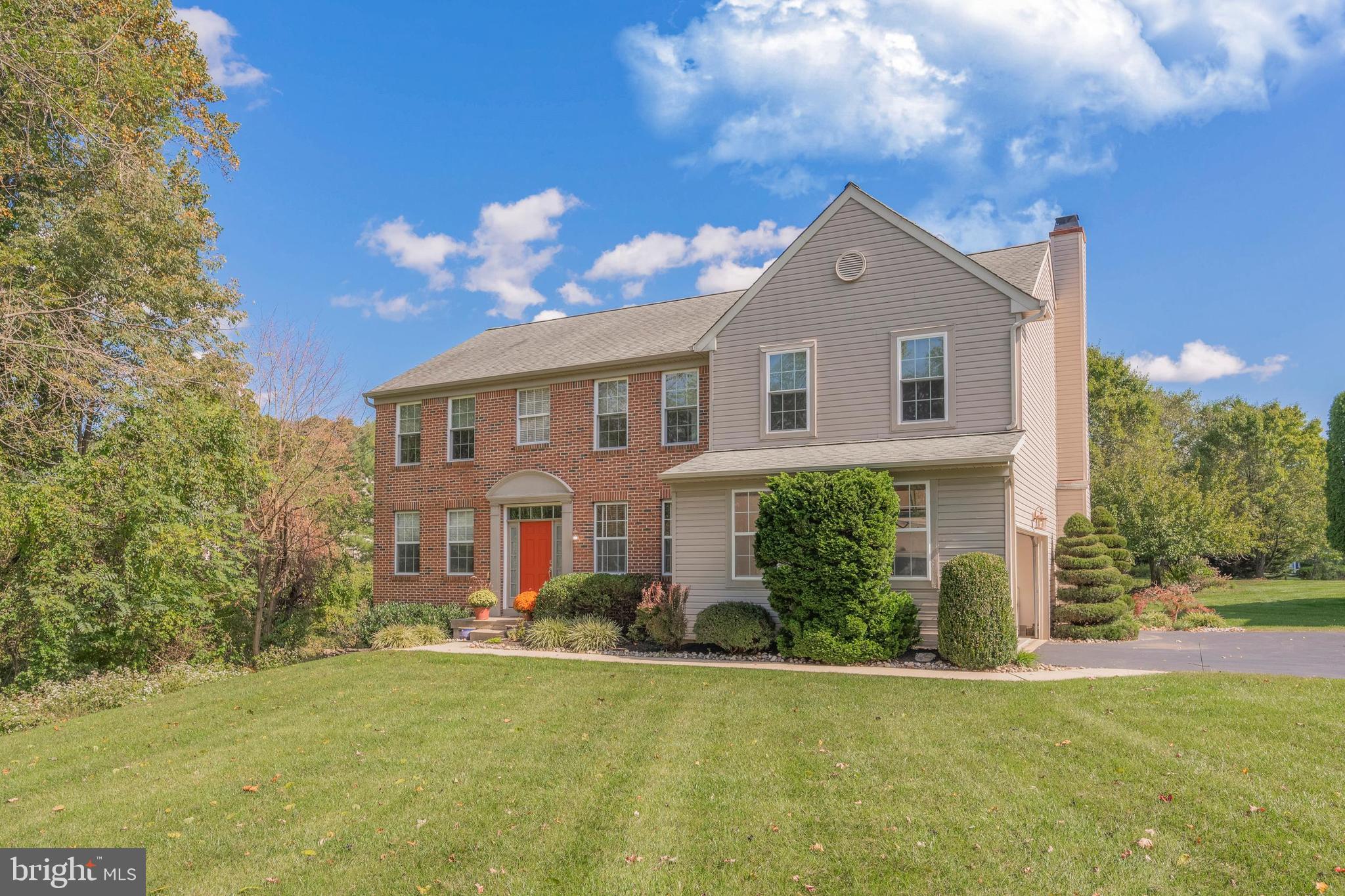 709 Iris Lane Media, PA 19063 - Photo 3 of 32 Exterior Front