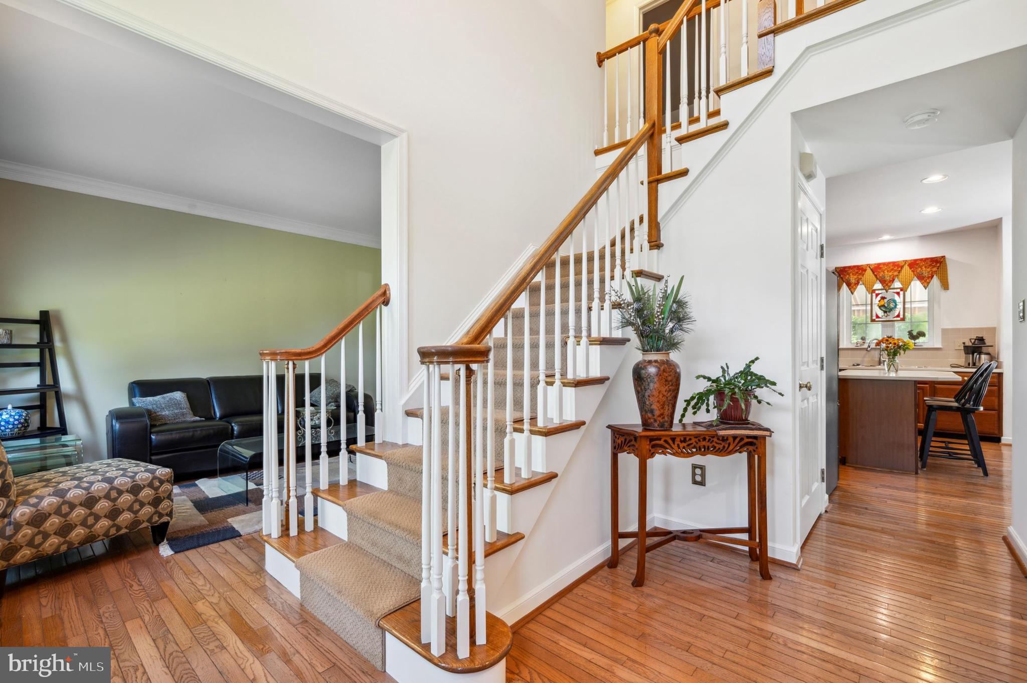 709 Iris Lane Media, PA 19063 - Photo 4 of 32 2 Story Entry