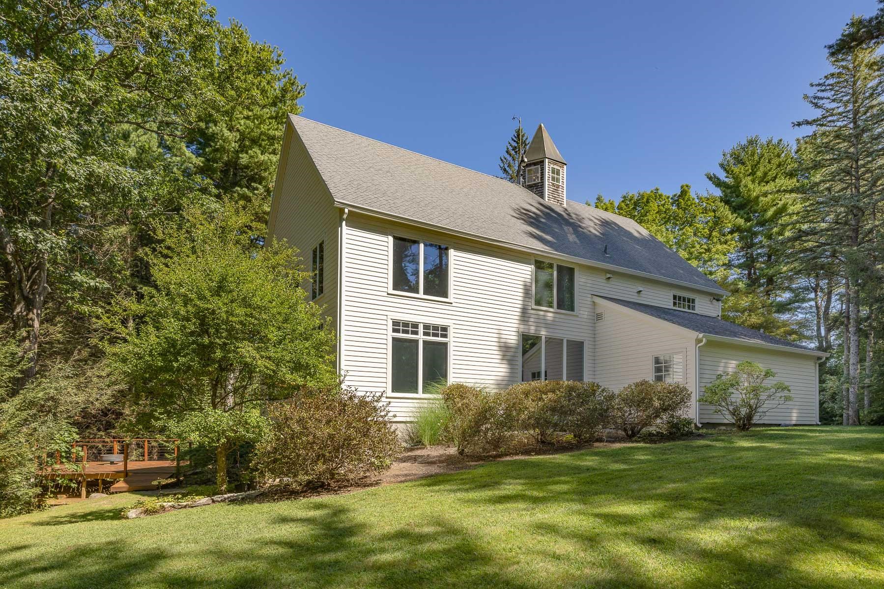 182 Winnicutt Road Stratham, NH 03885 - Photo 3 of 40
