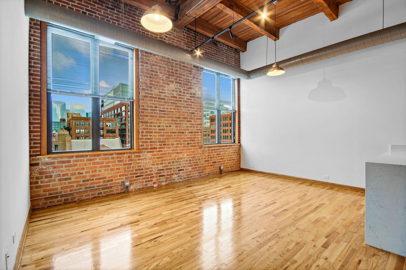 216 North May Street, Unit 403 Chicago, IL 60607 - Photo 5 of 18 a view of an empty room