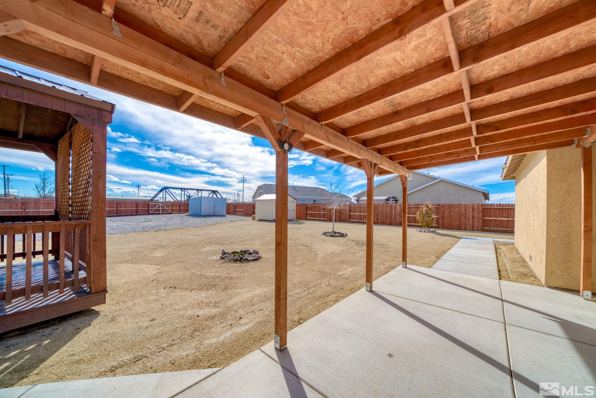 2513 Ladera Fallon, NV 89406 - Photo 23 of 30 a view of a balcony