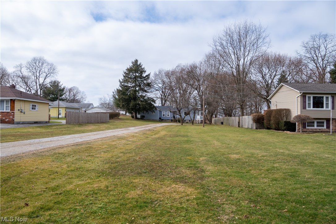 32 Lee Road Painesville, OH 44077 - Photo 2 of 12 View of yard