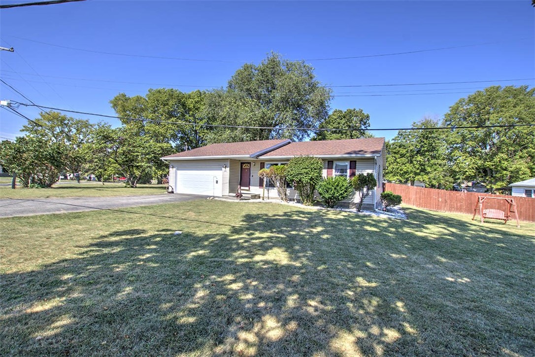 520 Elm Street Mount Zion, IL 62549 - Photo 2 of 23