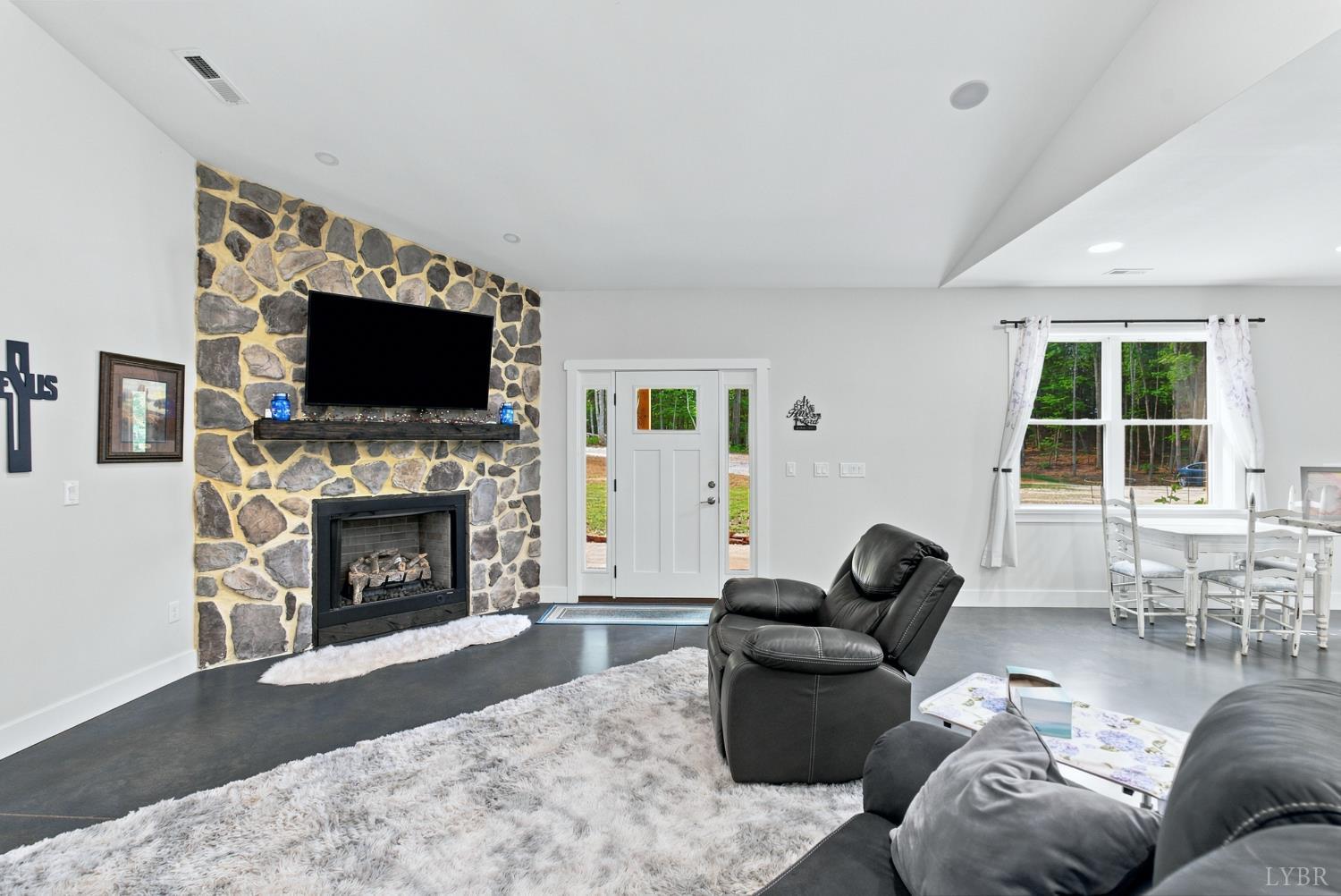 1568 Bent Creek Road Concord, VA 24538 - Photo 3 of 70
