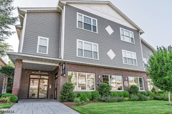 $3,500 | 599 Franklin Avenue, Unit 7, Nutley, NJ 07110