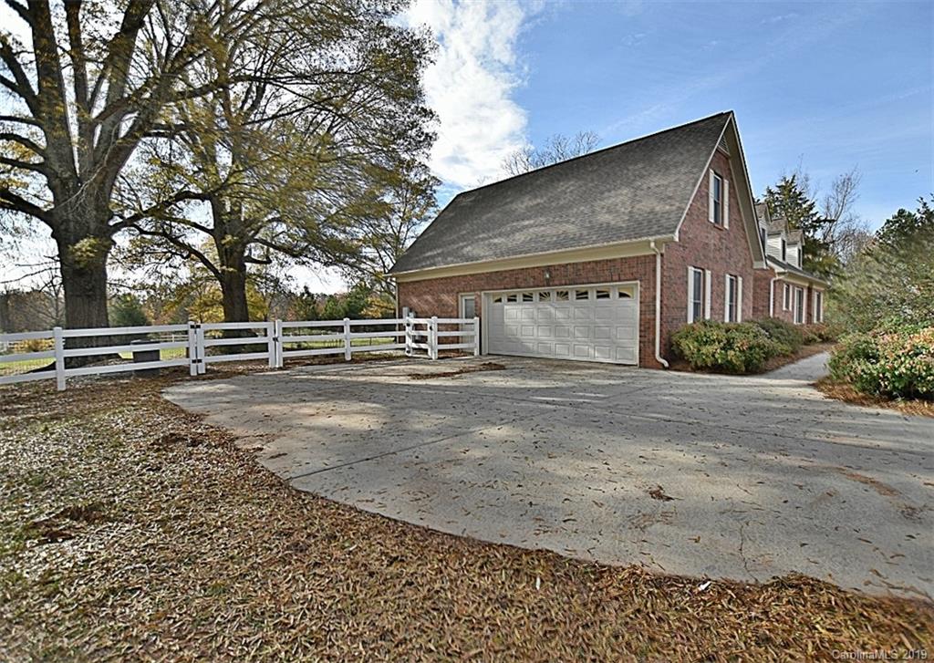863 Tirzah Road York, SC 29745 - Photo 31 of 36 Gallery Image 31