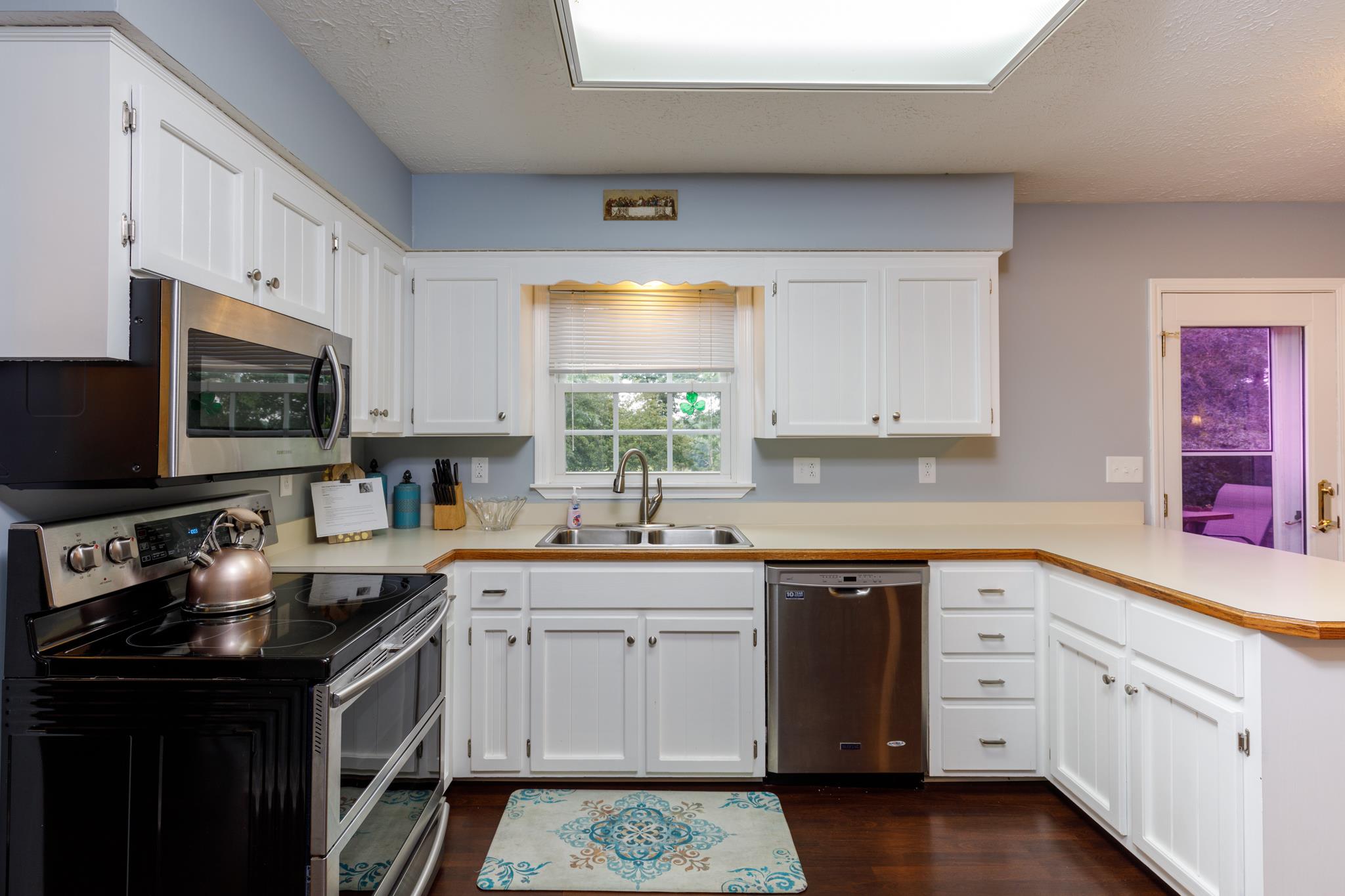 440 Tyler Ct Road Cottontown, TN 37048 - Photo 6 of 23 Recently remodeled kitchen with new SS appliances!