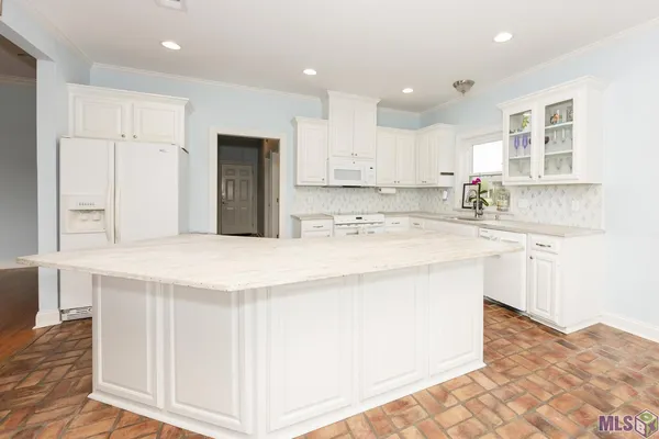 $319,900 | 12485 Timberwood Drive, Walker, LA 70785