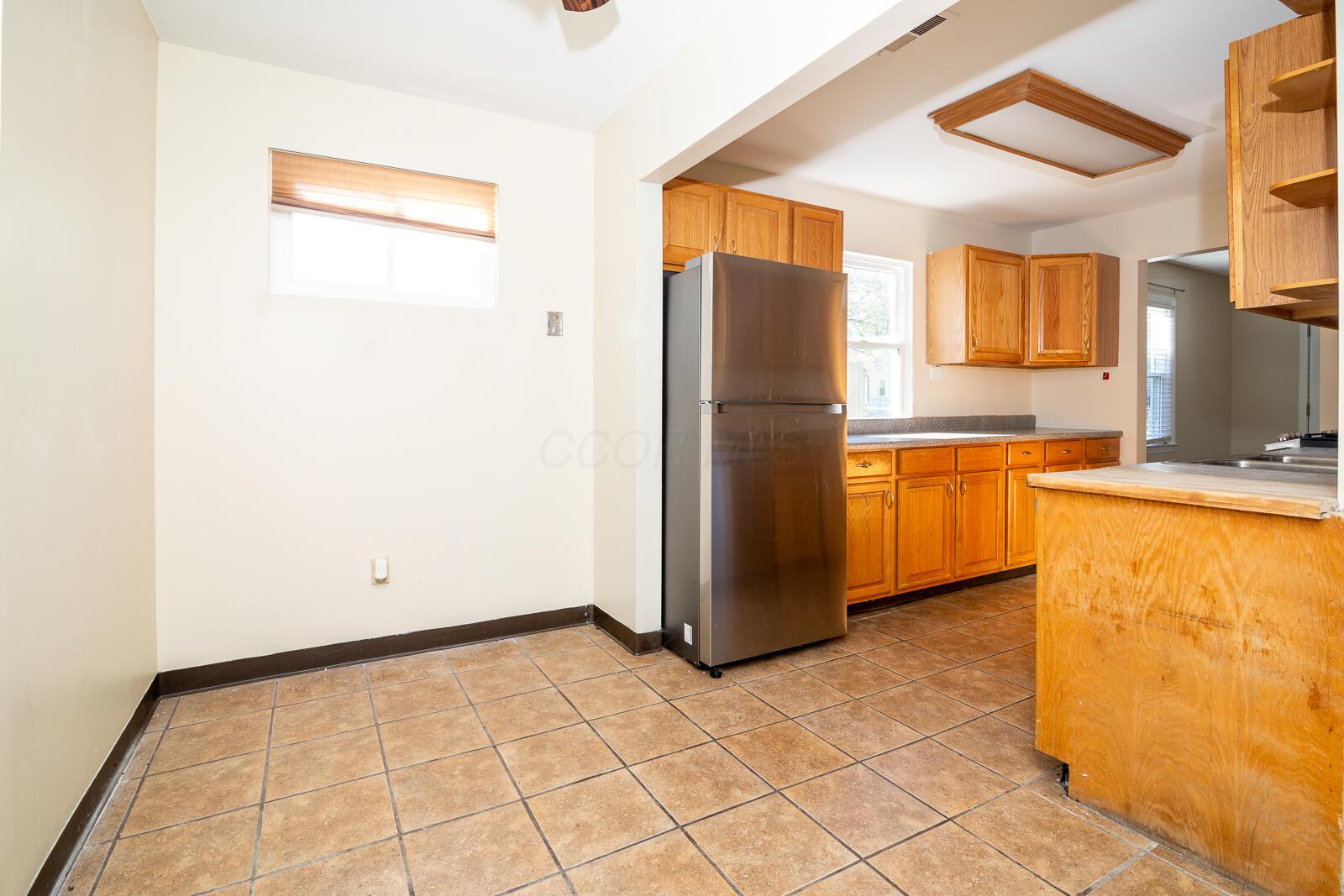 2393 Lindale Road Columbus, OH 43224 - Photo 16 of 42 2393 Lindale-16