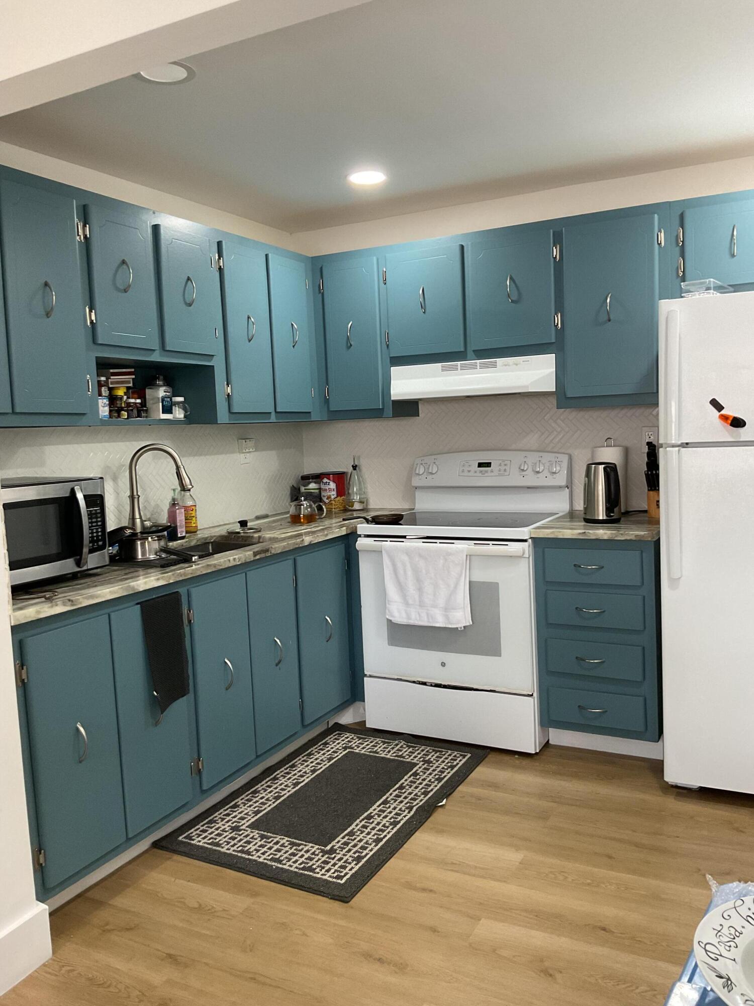 473 Capri G, Unit J Delray Beach, FL 33484 - Photo 2 of 11 IMG_0262