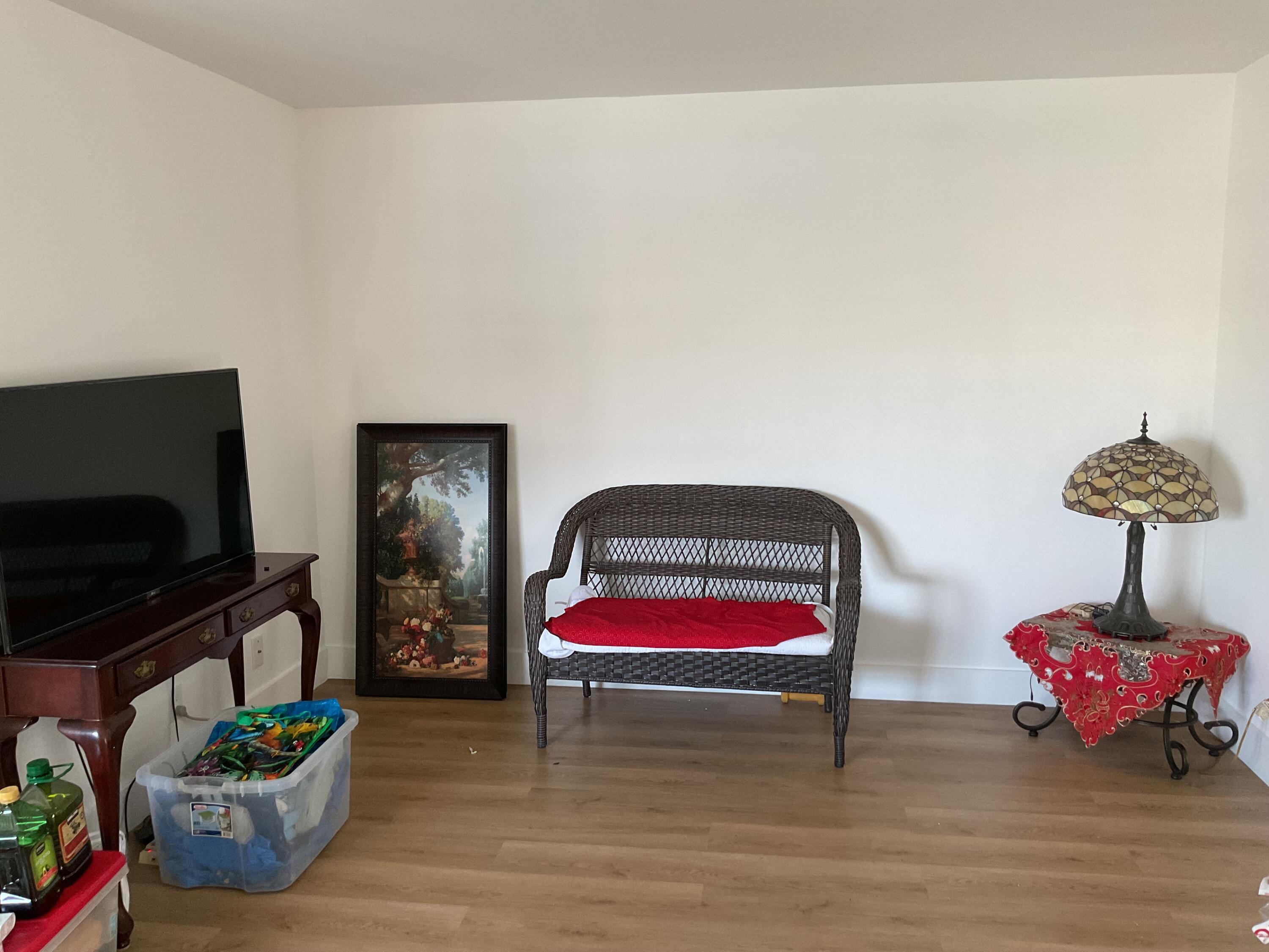 473 Capri G, Unit J Delray Beach, FL 33484 - Photo 4 of 11 IMG_0255