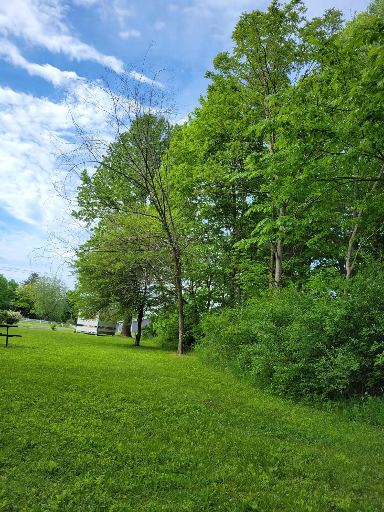 2512 Coloma Road Benton Harbor, MI 49022 - Photo 11 of 29 20220528_181021