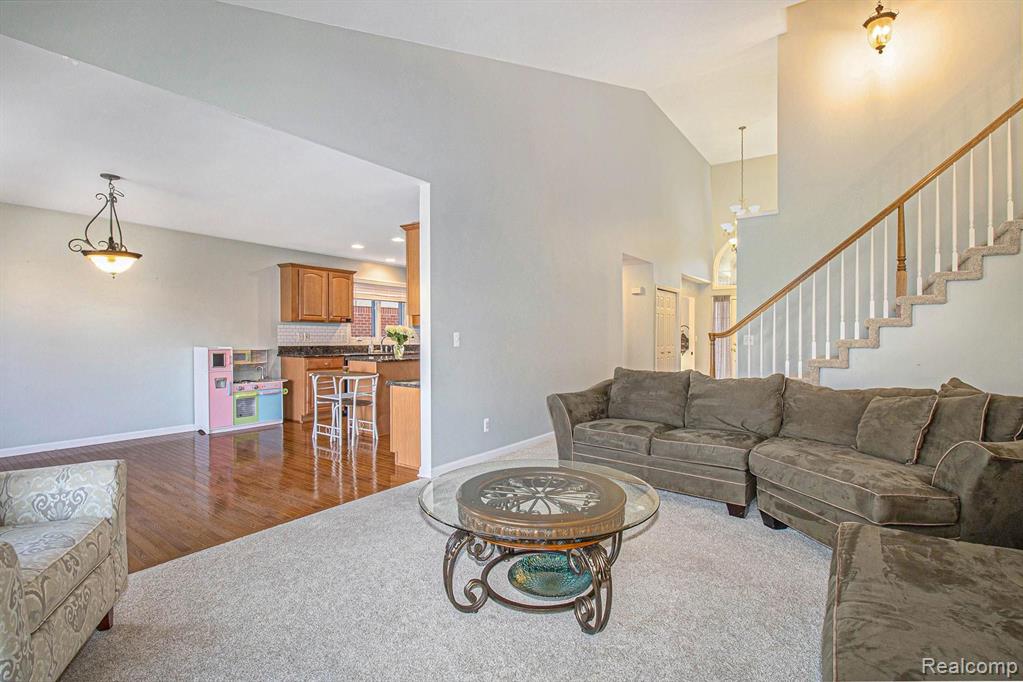 41568 Thoreau Ridge Novi, MI 48377 - Photo 6 of 36