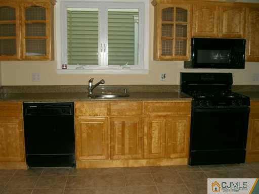 67 Spring Street Metuchen, NJ 08840 - Photo 2 of 8 Gallery Image 2