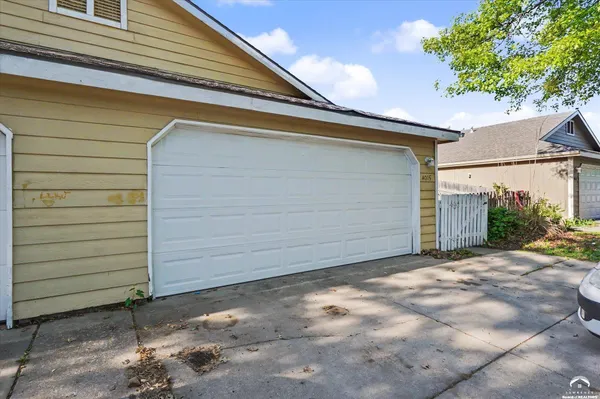 $215,000 | 4015 Overland Drive, Lawrence, KS 66049