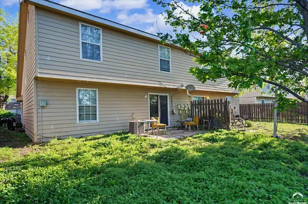 $215,000 | 4015 Overland Drive, Lawrence, KS 66049