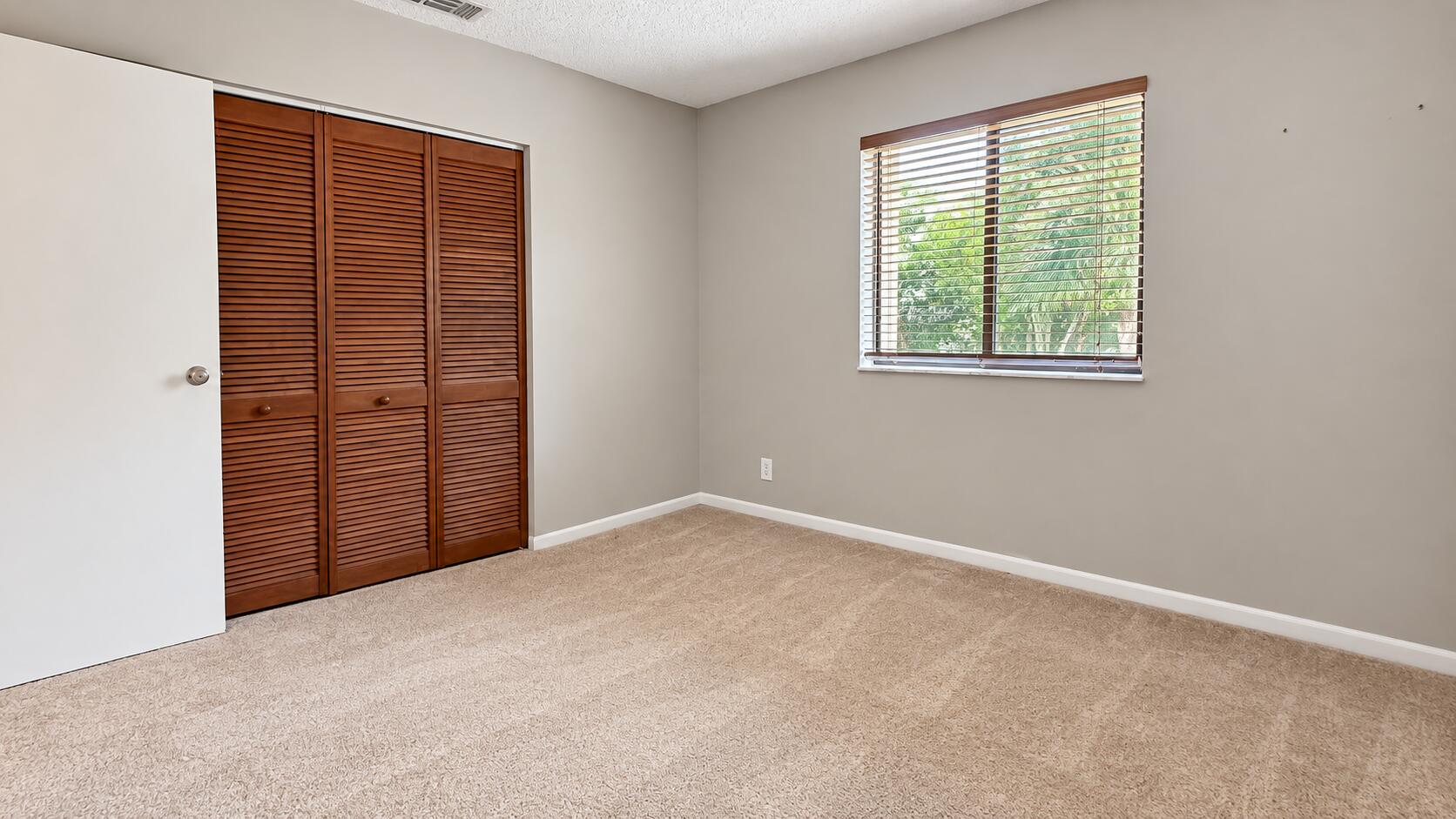 918 Southwest 9th St Circle Boca Raton, FL 33486 - Photo 11 of 20 ChatGPT Image Sep 16, 2026, 09_32_39 AM