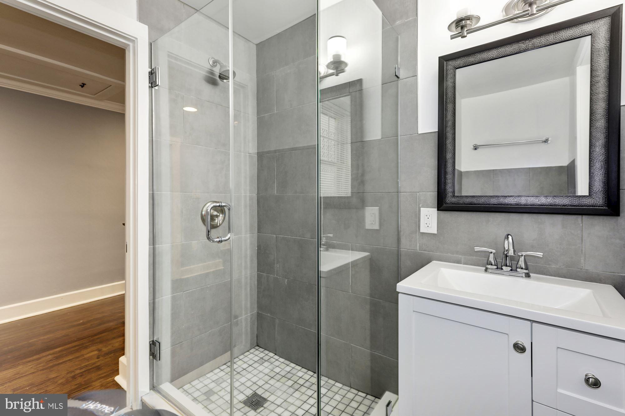 811 Thayer Avenue, Unit 2 Silver Spring, MD 20910 - Photo 22 of 30 2nd Bathroom