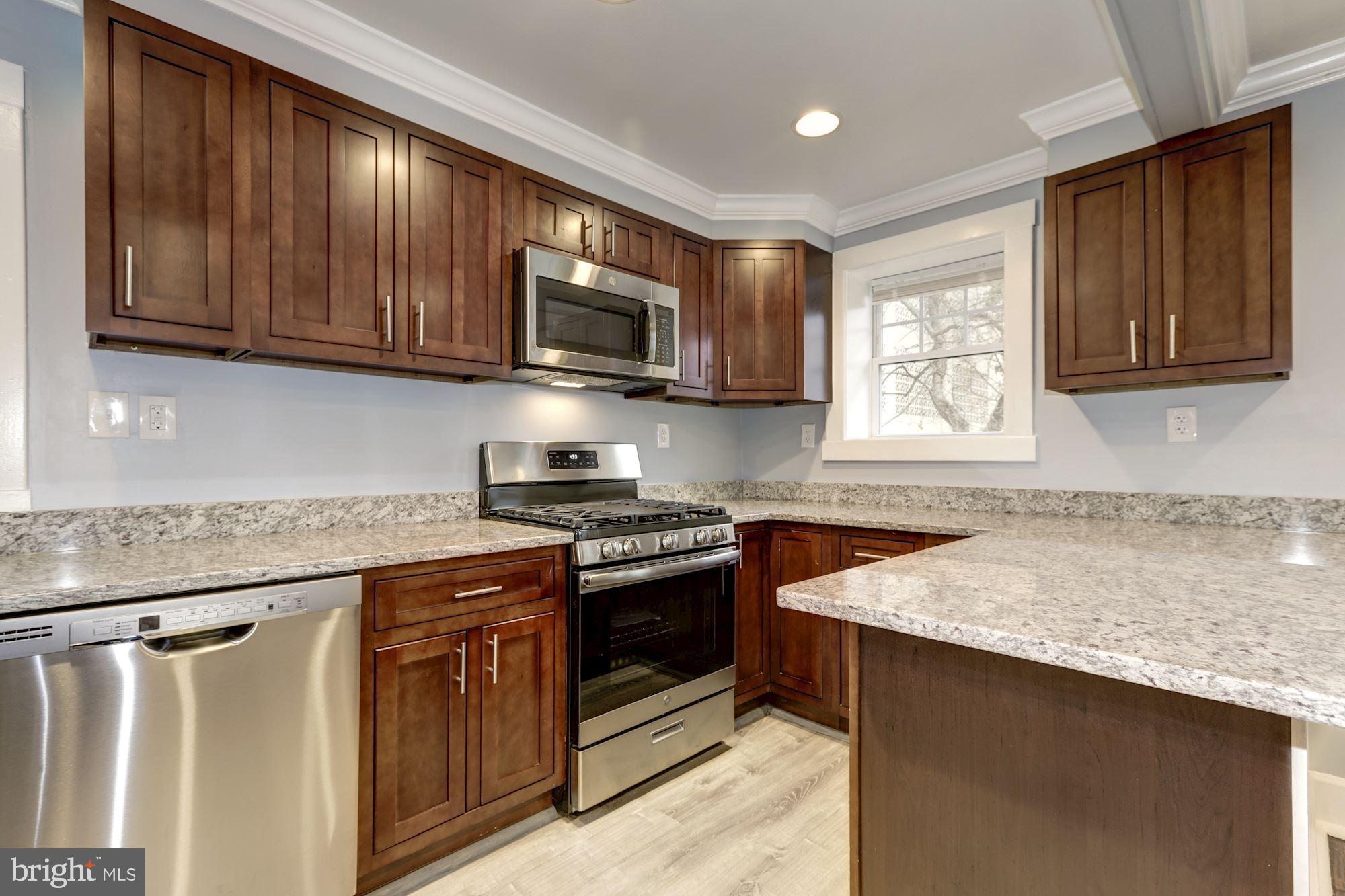 811 Thayer Avenue, Unit 2 Silver Spring, MD 20910 - Photo 3 of 30 Kitchen