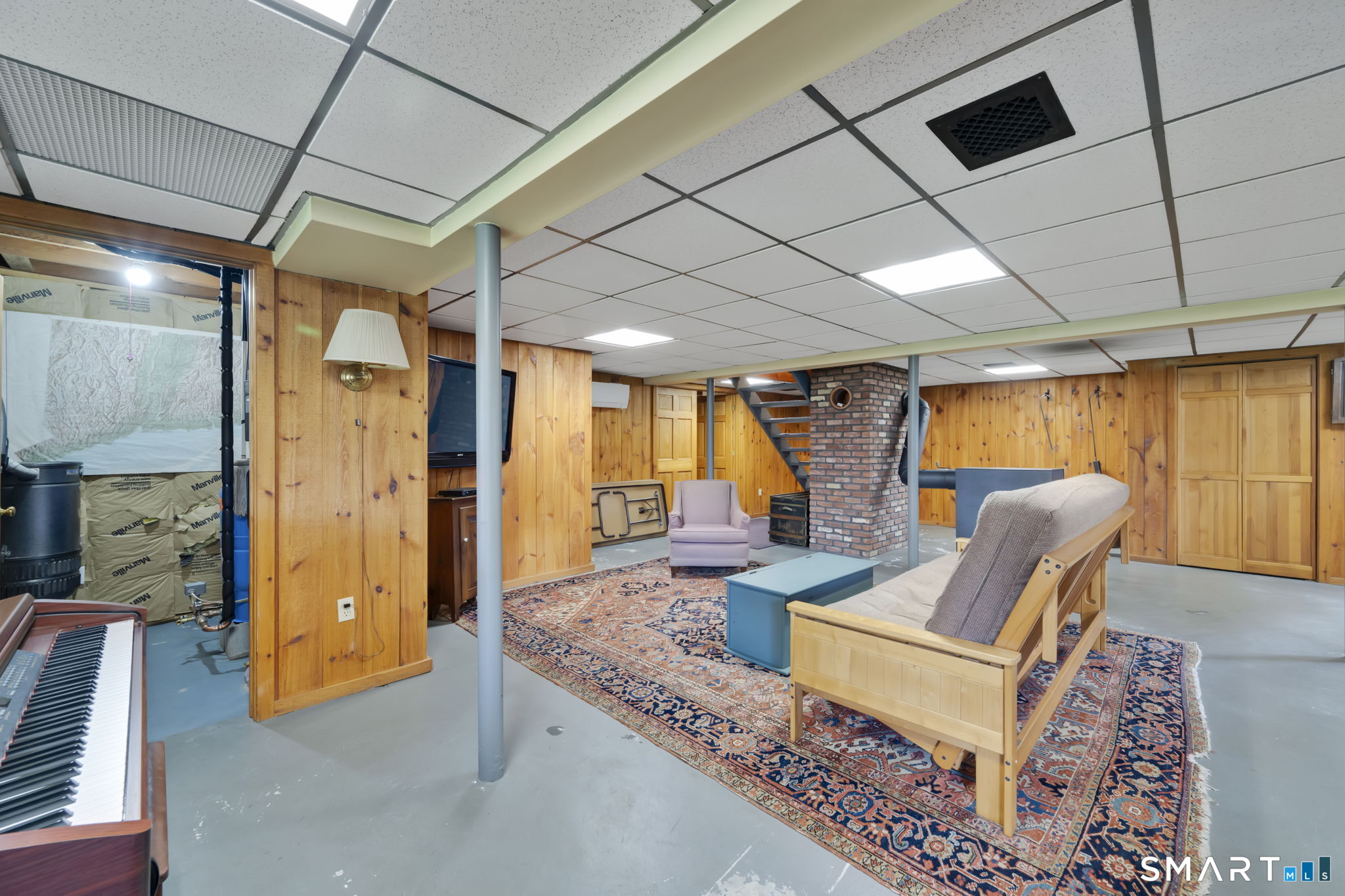 260 West Street Hebron, CT 06248 - Photo 32 of 40 a outdoor living space with furniture