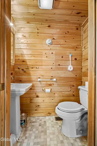 $169,000 | 35 Coleman Avenue, Hudson Falls, NY 12839