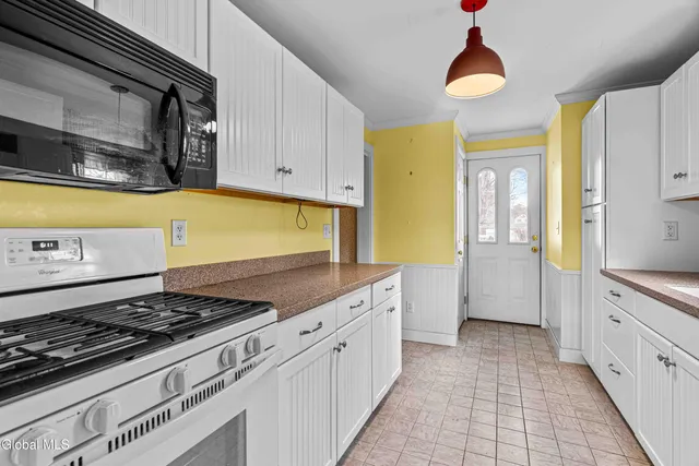 $169,000 | 35 Coleman Avenue, Hudson Falls, NY 12839