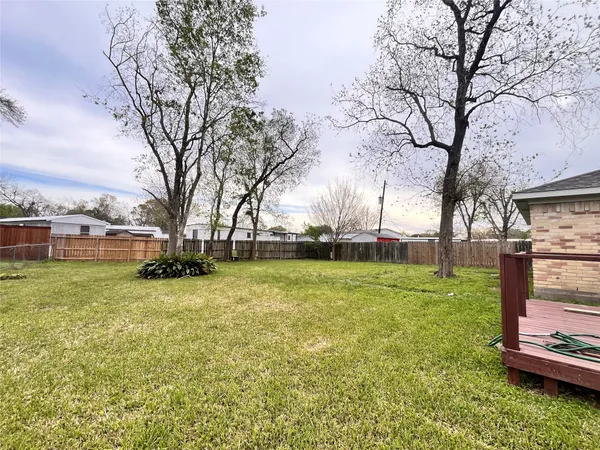 $1,900 | 4641 Orange Circle South, Pearland, TX 77581