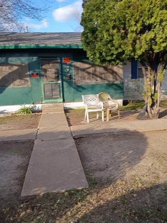 $100,000 | 505 West 1st Street, Ferris, TX 75125