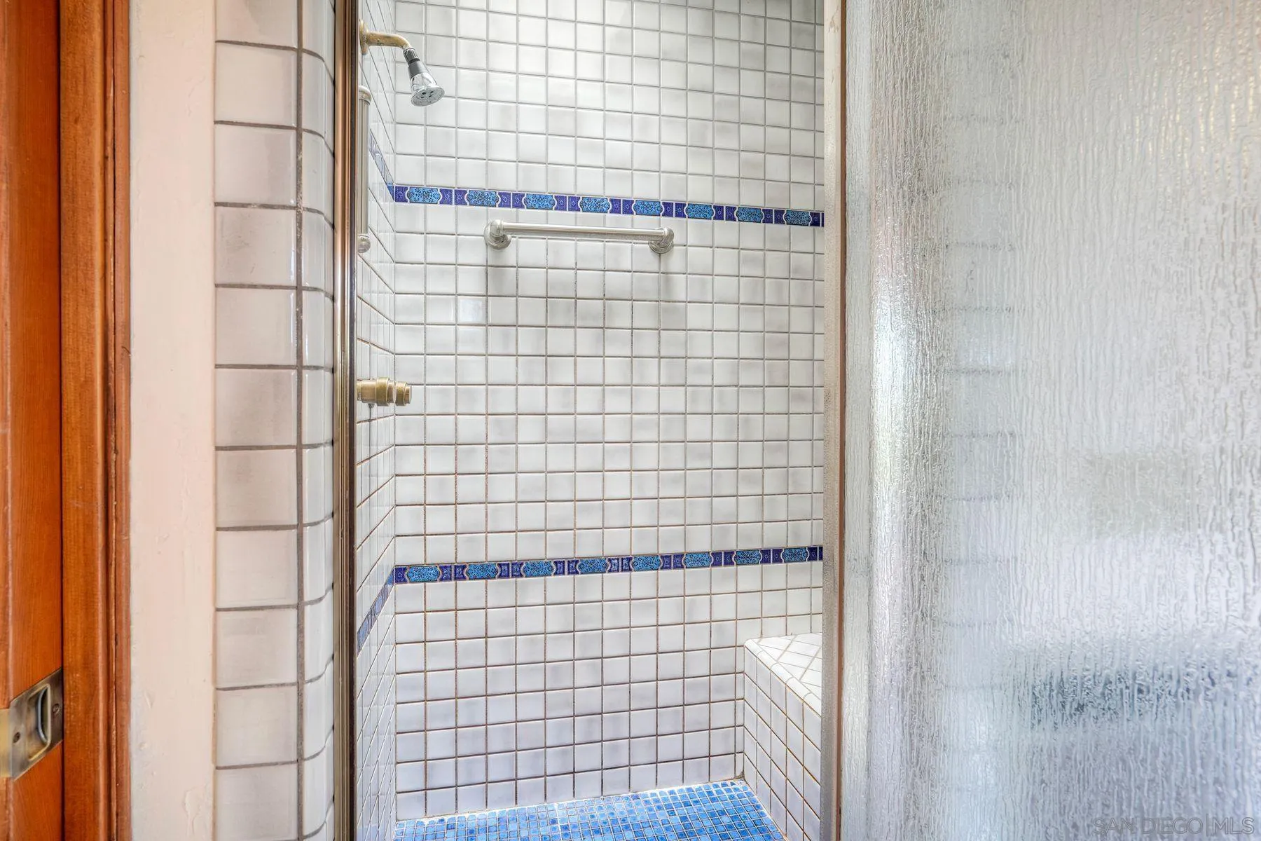 30458 Cool Valley Highlands Road Valley Center, CA 92082 - Photo 39 of 47 a bathroom with a shower