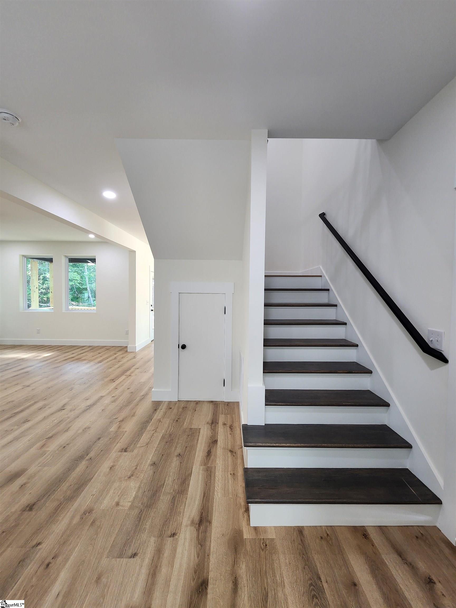 2014 Driftwood Way Anderson, SC 29625 - Photo 3 of 28