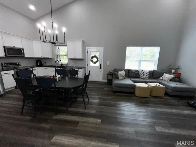 $821,000 | 3547 Hwy Jj, Moberly, MO 65270