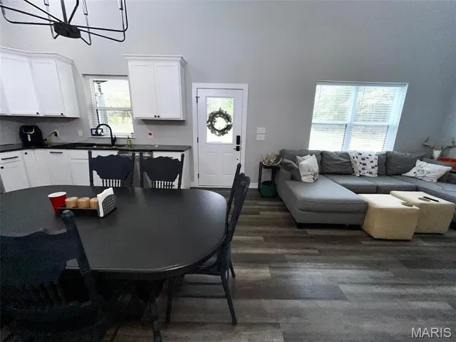 $821,000 | 3547 Hwy Jj, Moberly, MO 65270