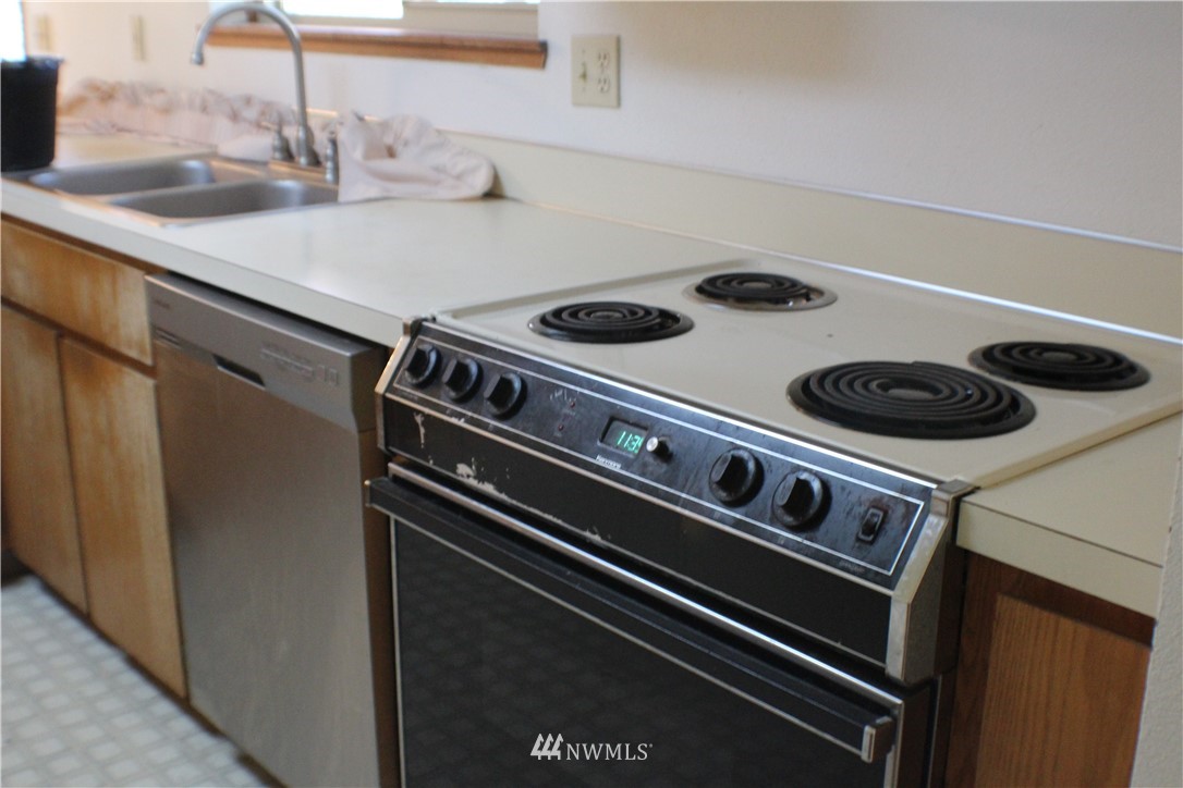3102 Pershing Way Longview, WA 98632 - Photo 7 of 26 Gallery Image 7