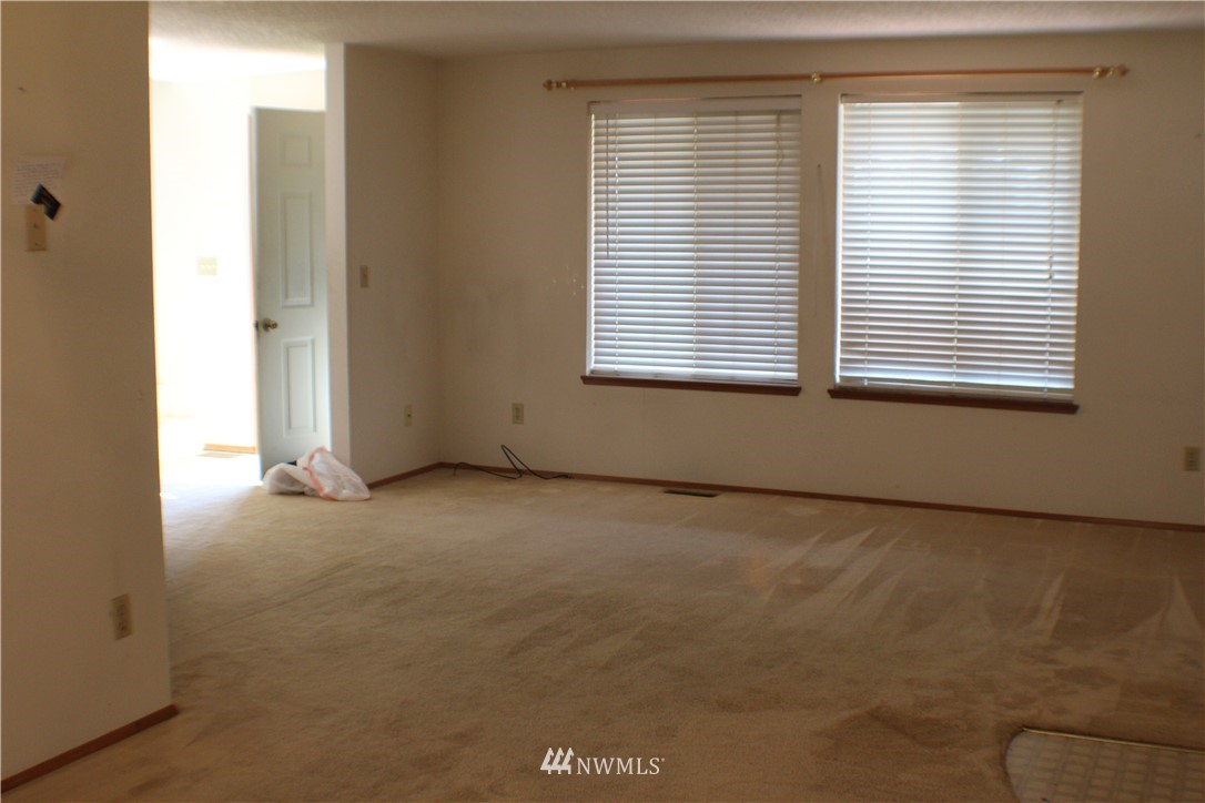 3102 Pershing Way Longview, WA 98632 - Photo 10 of 26 Gallery Image 10
