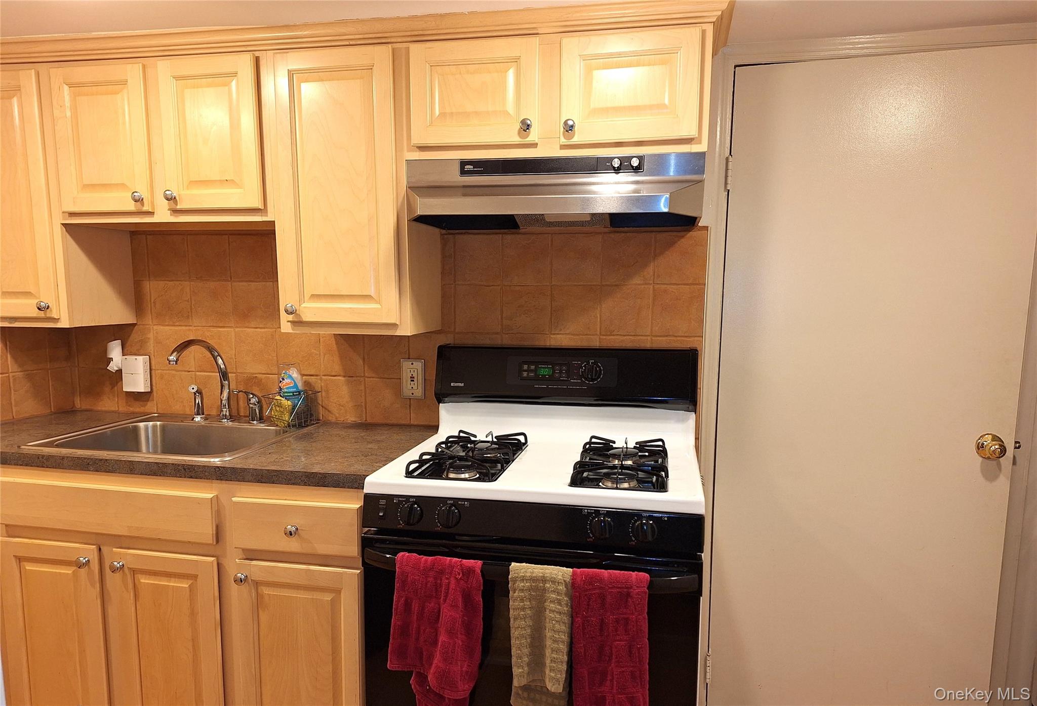 85-46 96th Street Queens, NY 11421 - Photo 28 of 37