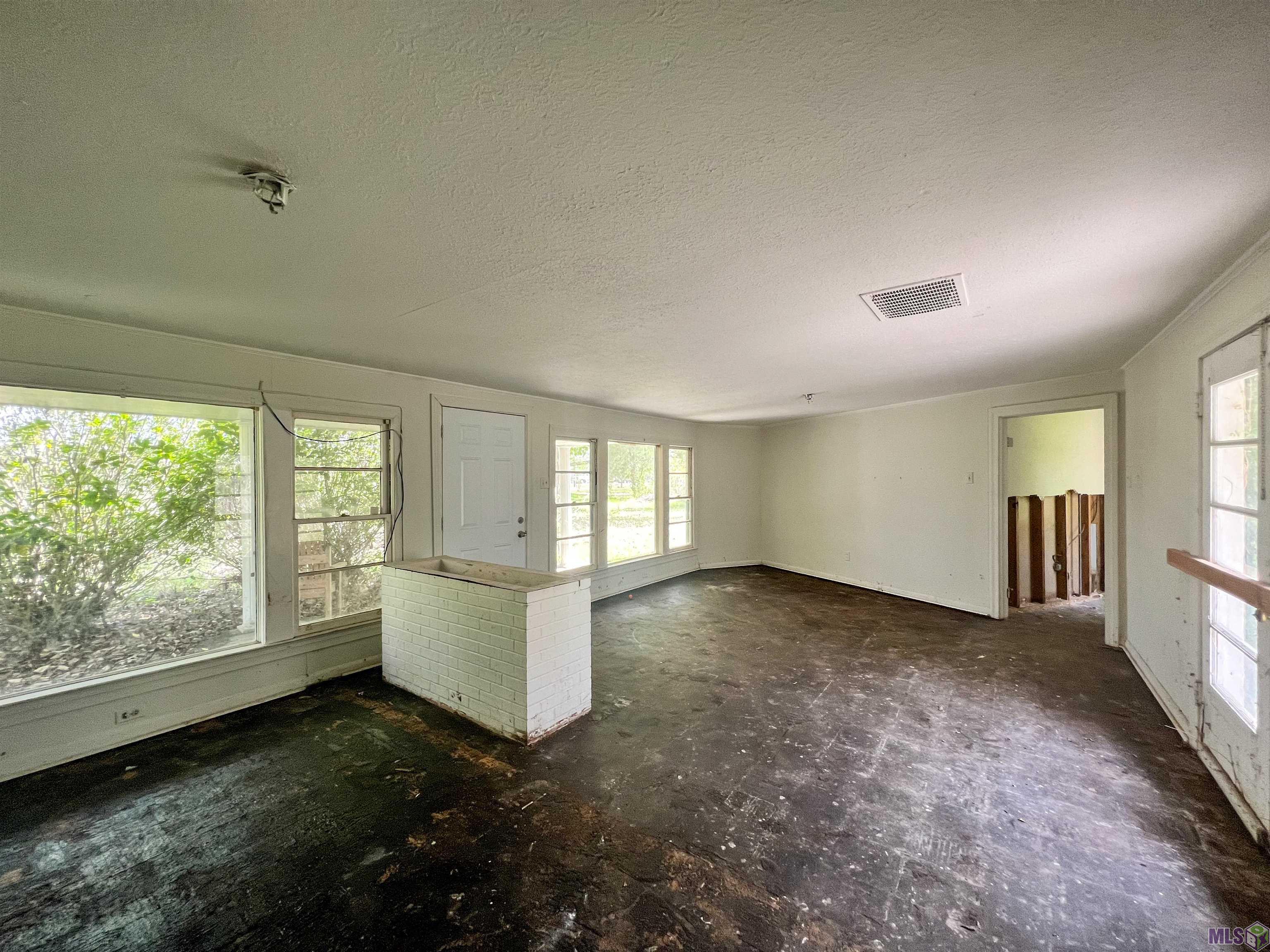 19675 Plank Road Zachary, LA 70791 - Photo 17 of 25 Gallery Image 17