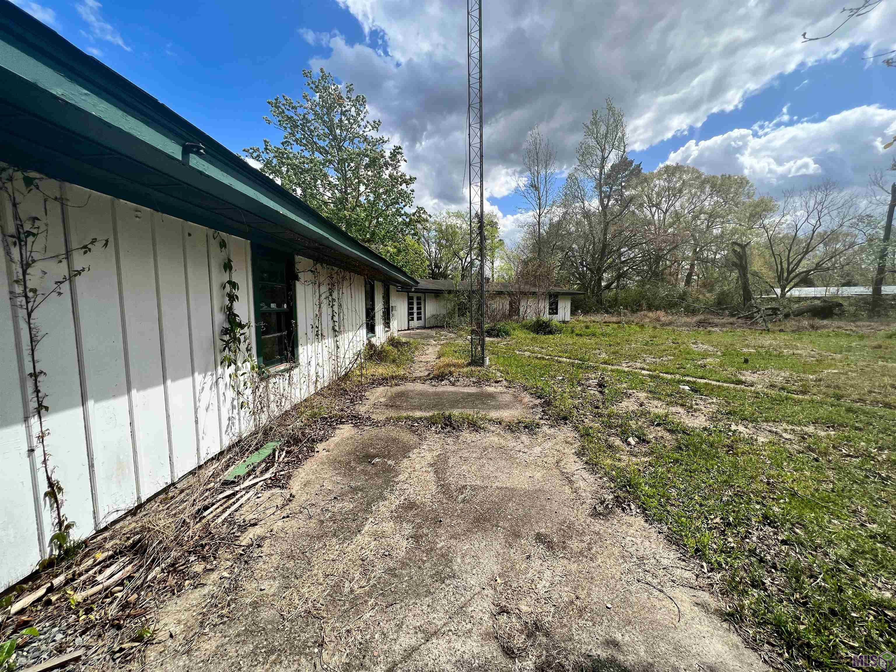 19675 Plank Road Zachary, LA 70791 - Photo 8 of 25 Gallery Image 8