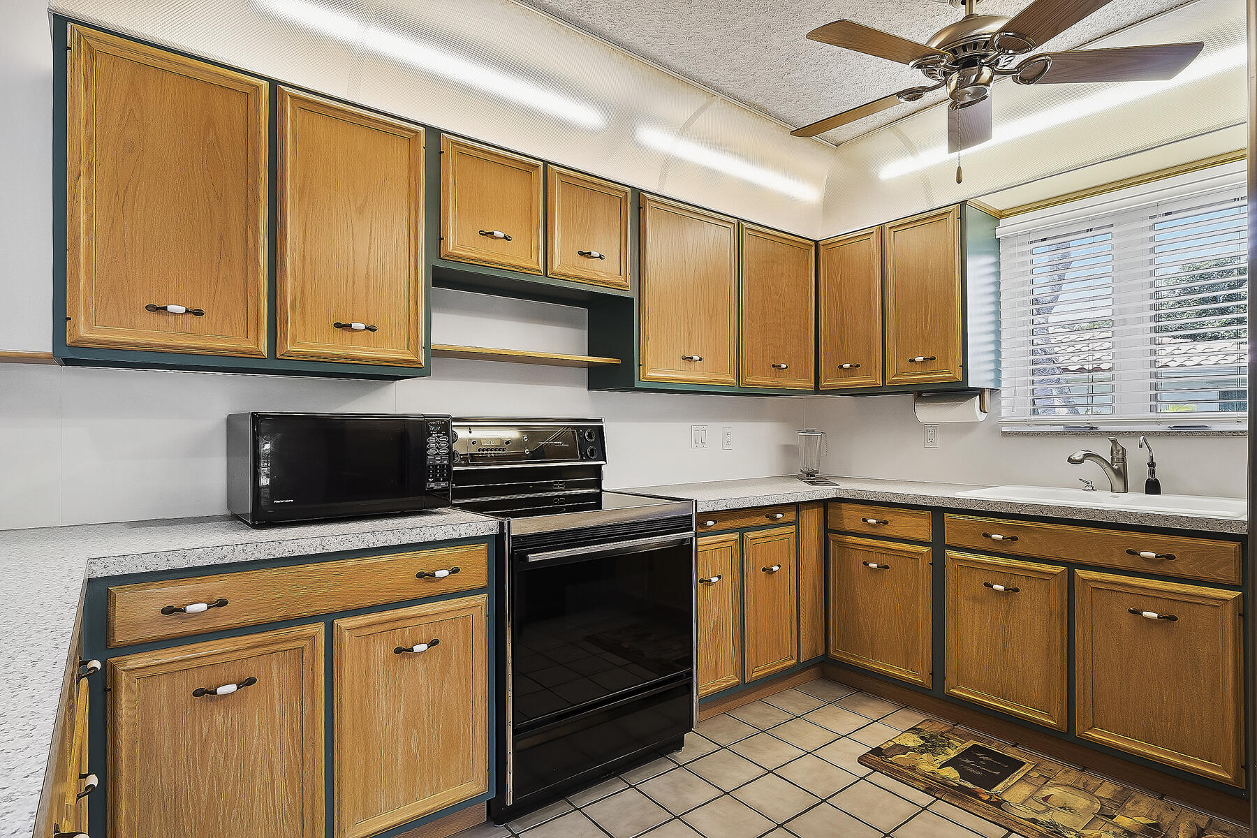 4699 Addison Street Boca Raton, FL 33428 - Photo 9 of 34 Kitchen